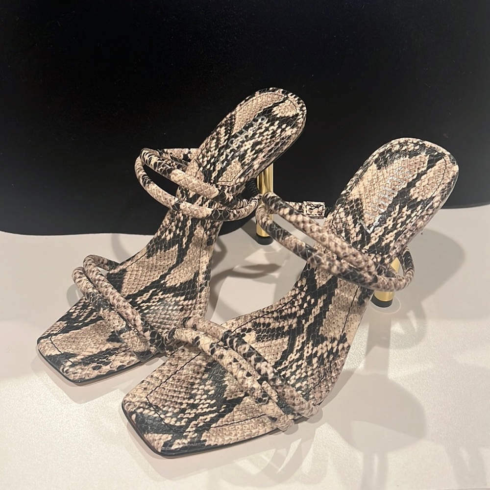 Shutz heels